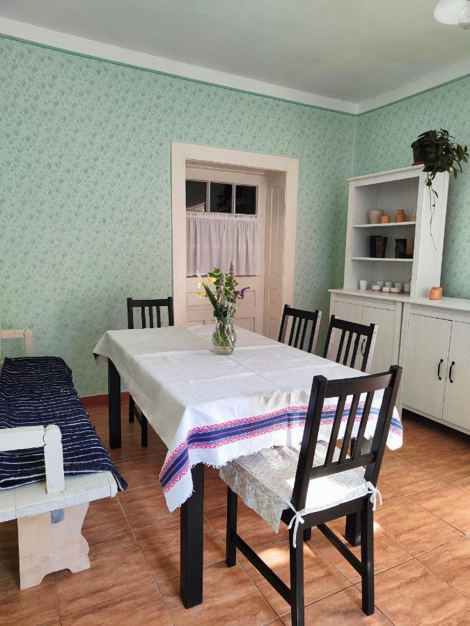 Ethno&Coffee House Tulip Bed and Breakfast Glozan Esterno foto